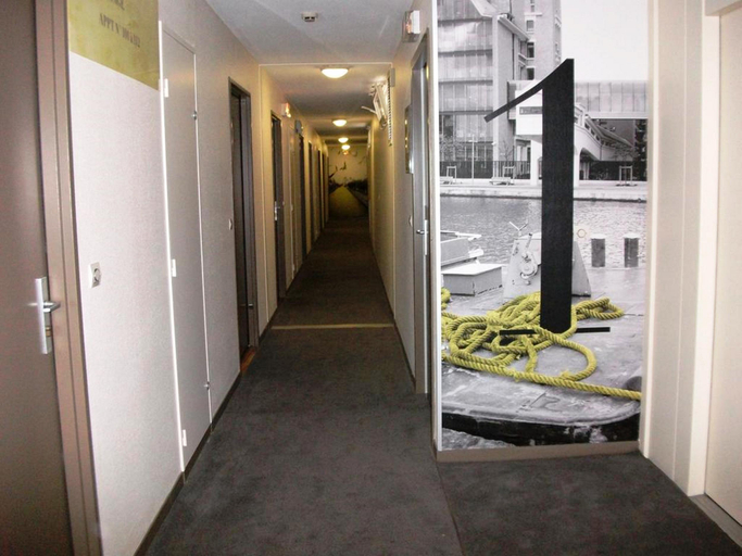 Public Area 2, Sejours & Affaires Pantin, Seine-Saint-Denis