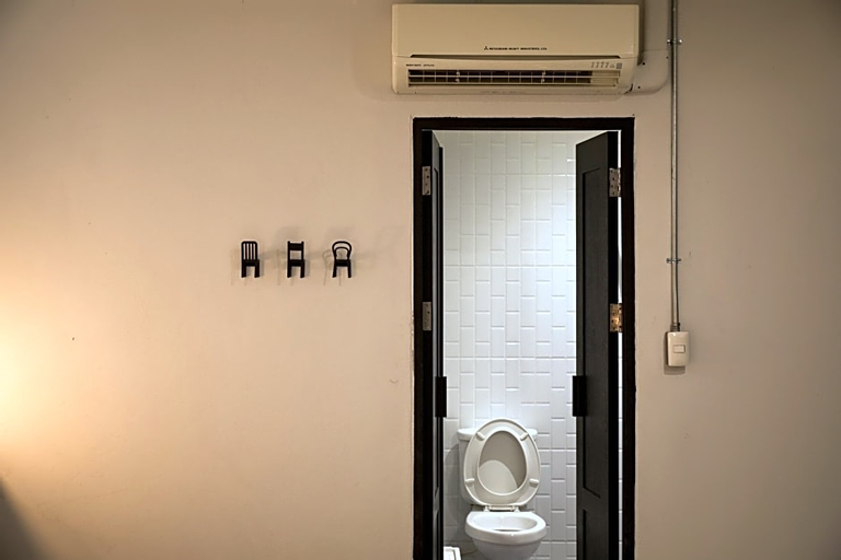 Public Area 3, Tim Mansion, Pom Pram Sattru