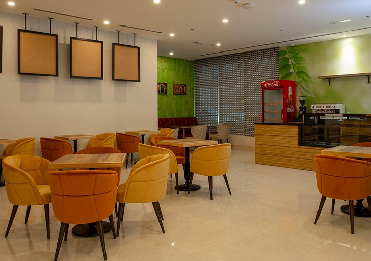 Public Area 4, Jacob's Garden Hotel, Dubai