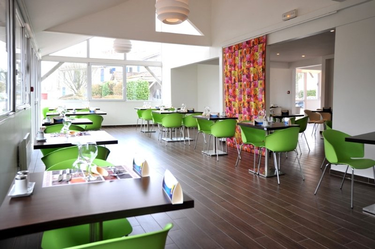 Food & Drinks 4, Trappes Balladins Hotel, Yvelines