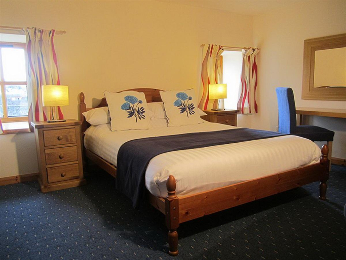 Bedroom 3, Dolphin Bay Suites, Highland
