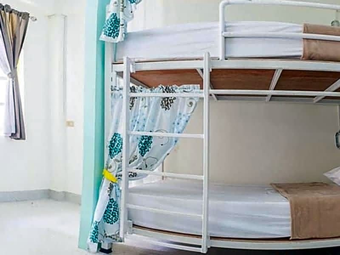 Bedroom 4, Kamin Bird Hostel, Huai Kwang