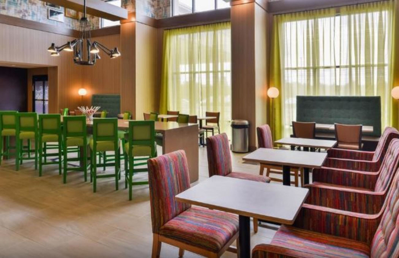 Public Area 2, Hampton Inn & Suites St. Paul Oakdale/Woodbury, Washington