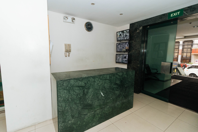 Others 5, RedDoorz near Osmena Highway, Makati City