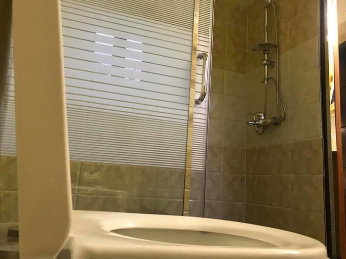 Bathroom 5, Ingagi Park View Lodge, Musanze