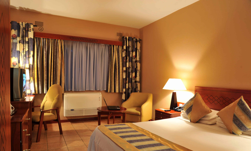 Bedroom 3, Cresta Golfview Hotel, Lusaka