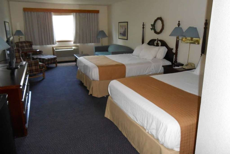 Bedroom 4, Travelodge by Wyndham Williamsburg North, Williamsburg
