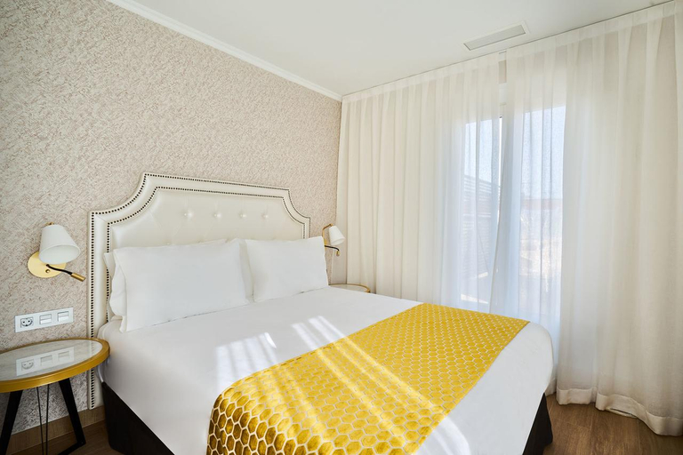 Bedroom 3, Tandem Soho Suites, Málaga