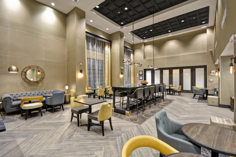 Public Area 2, Hampton Inn & Suites Detroit/Warren, Macomb