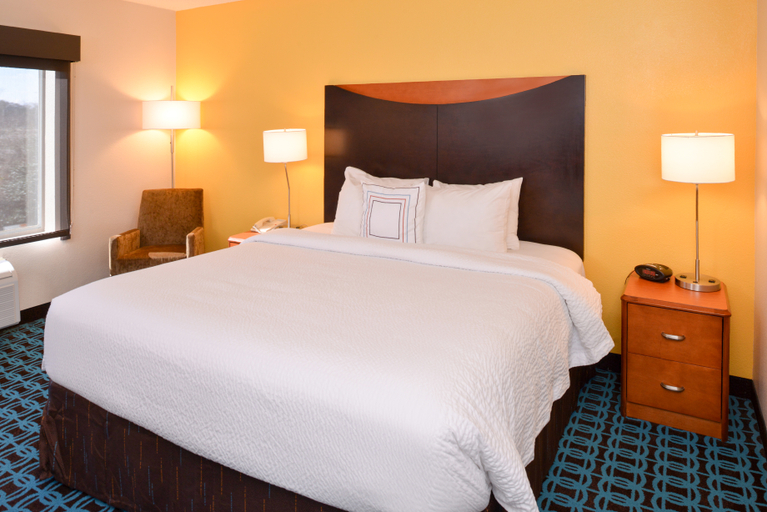 Bedroom 3, Fairfield Inn Hattiesburg, Lamar