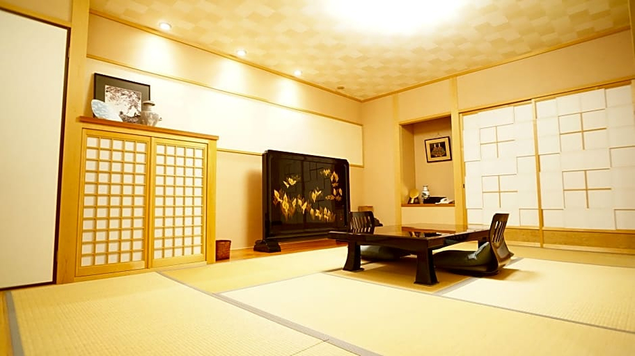 Exterior & Views 2, Ryokan Hakuhou, Nara