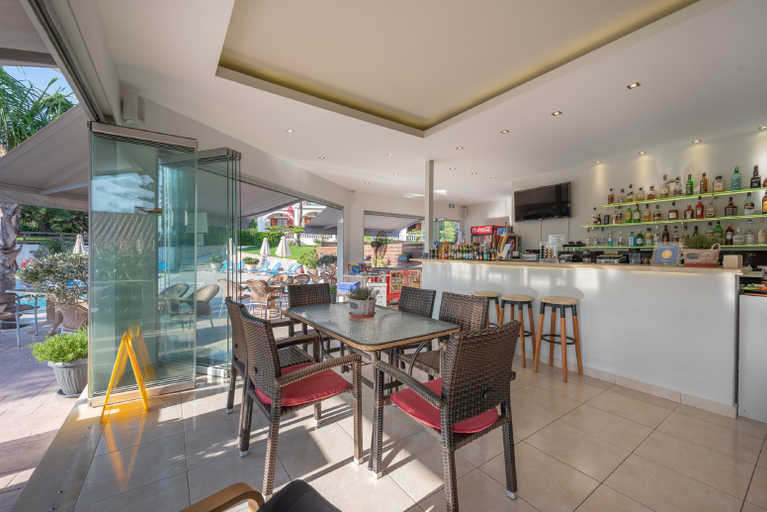 Food & Drinks, Ionian Aura, Ionian Islands