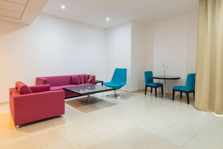 Public Area 4, Radisson Hotel & Apartments Dammam Industry City, Dammam