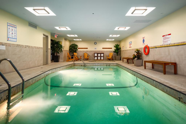 Sport & Beauty 4, Whistler Blackcomb Lodge, Squamish-Lillooet