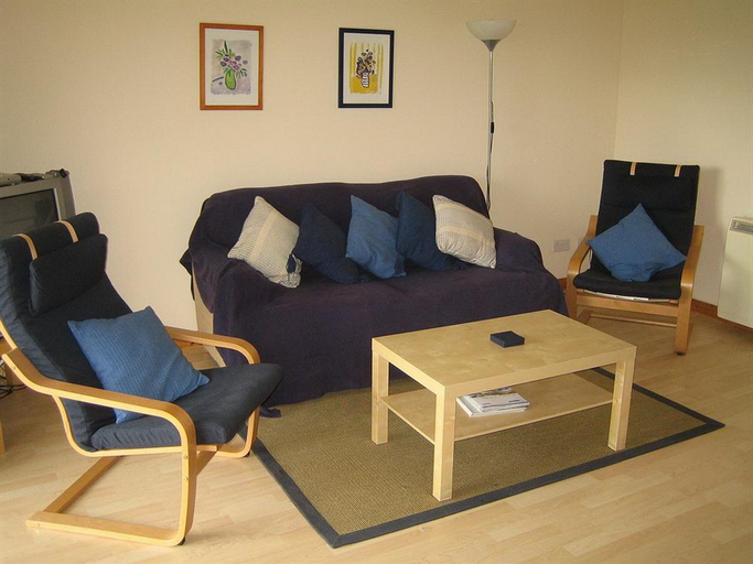 Public Area 2, Dolphin Bay Suites, Highland