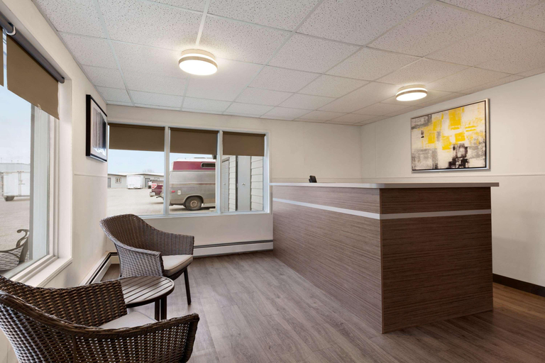 Public Area 2, Howard Johnson by Wyndham Grande Prairie, Division No. 19