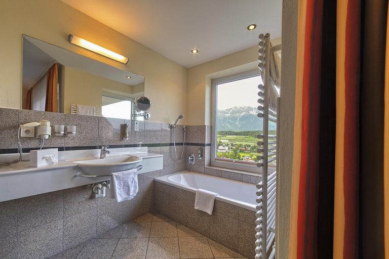 Bathroom, Hotel Seppl Familie&Spa, Innsbruck Land