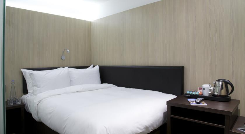 Bedroom 2, Z Hotel Liverpool, Sefton