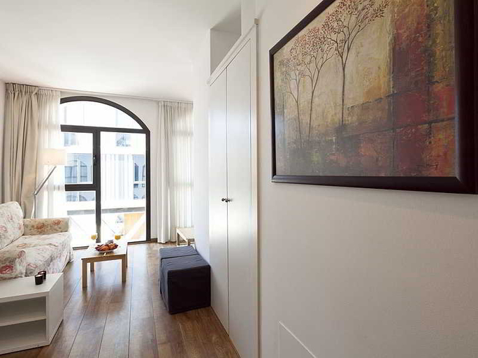 Bathroom 4, Inside Barcelona Apartments Sants, Barcelona