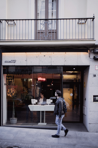 Public Area 3, room Select Sol, Madrid