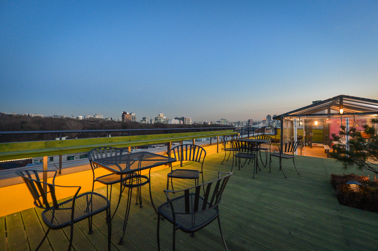 Food & Drinks 5, Hostel Korea 11th-Chang Deok Gung, Jongno