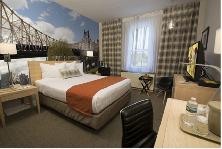 Bedroom 3, Adria Hotel And Conference Center, New York