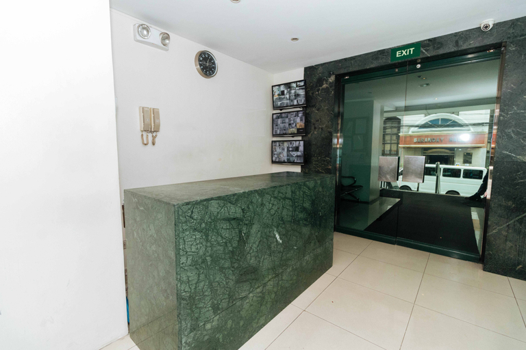 Public Area, RedDoorz near Osmena Highway, Makati City