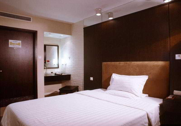 Bedroom 5, Xi Jiao, Beijing