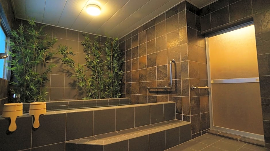 Bathroom 4, Ryokan Hakuhou, Nara