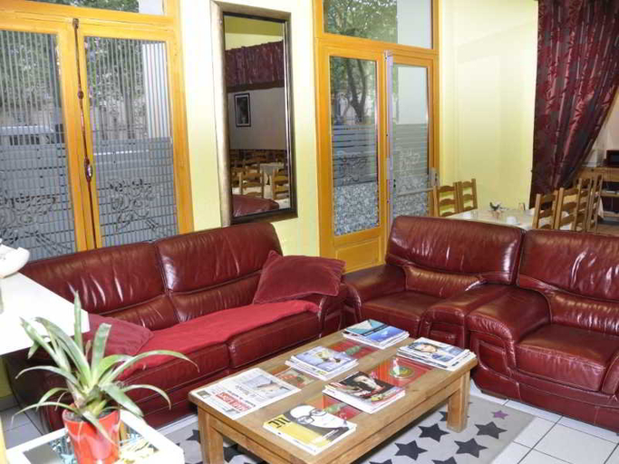 Public Area 3, CESAR, Gard