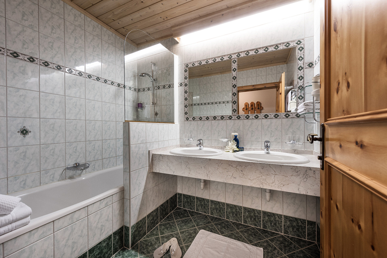Bathroom 4, Hotel Hubertushof, Sankt Johann im Pongau