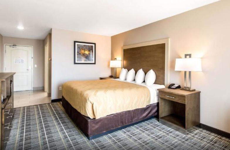Bedroom 3, Quality Inn & Suites Carlsbad Caverns Area, Eddy