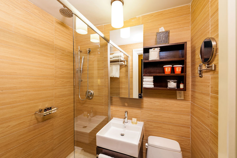 Bedroom 4, Empire Hotel, New York