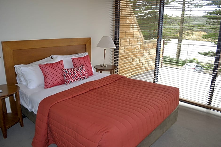 Sea Foam Villas, Corangamite - South