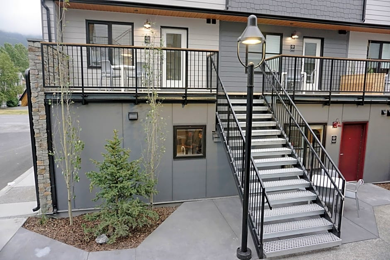 Public Area, Basecamp Resorts Canmore, Division No. 15
