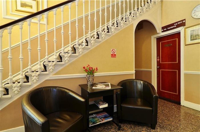 Public Area 2, Hotel Oliver, London