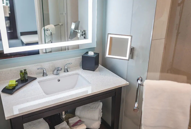 Bathroom 4, The Cotton Sail Hotel, Tapestry By Hilton, Chatham
