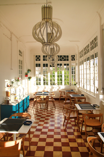 Public Area, The Luggage, Coimbra