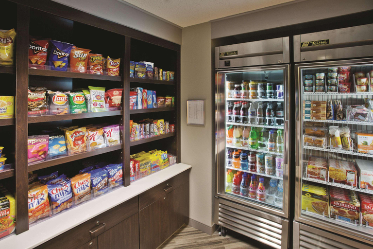 Food & Drinks 5, La Quinta Inn&Suites by Wyndham Milwaukee Delafiel, Waukesha