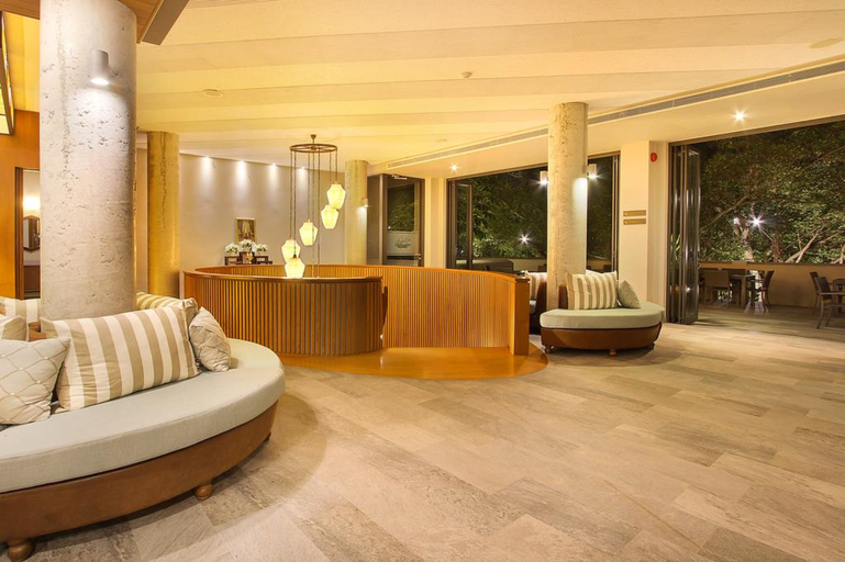Public Area 4, Rimnaam Klangchan Hotel, Muang Chanthaburi