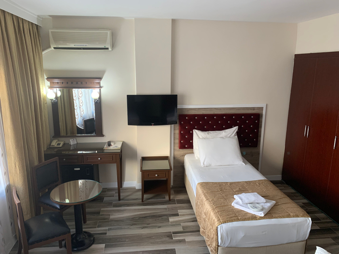 Bedroom 3, Kecik Hotel, Fatih