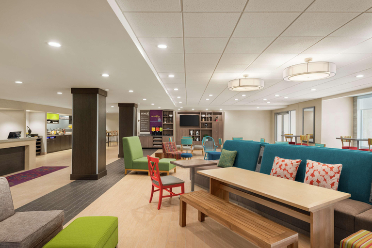 Public Area 2, Home2 Suites by Hilton Woodbridge Potomac Mills, Prince William