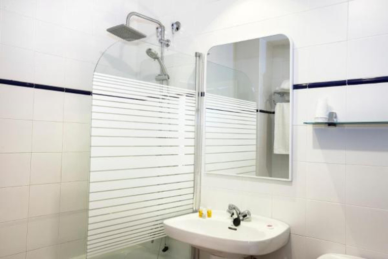 Bathroom 4, Posada Hoyos De Iregua, La Rioja
