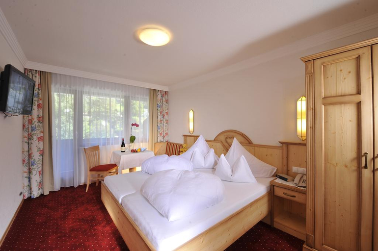 Bedroom 3, Serles, Innsbruck Land