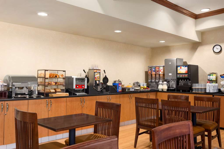 Country Inn & Suites by Radisson, Ontario at Ontario Mills, CA, San Bernardino