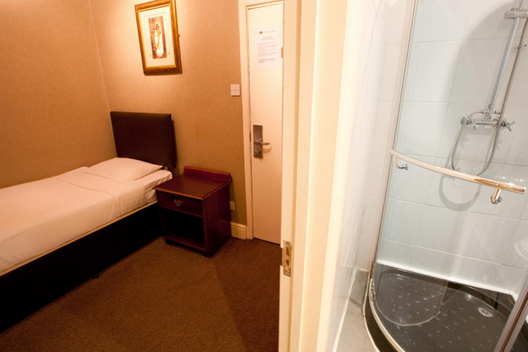 Bathroom 4, Newham Hotel, London