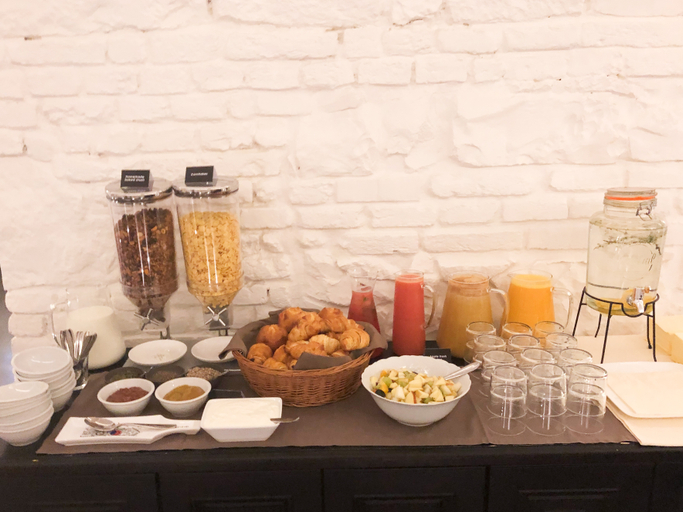 Food & Drinks 5, MH Suites Palace, Praha 1