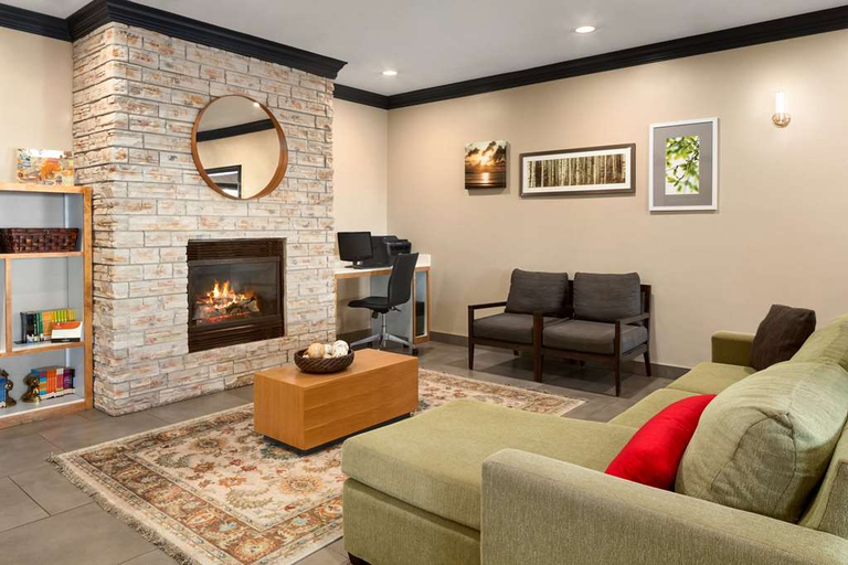 Public Area 3, Country Inn Suites Manteno Il, Kankakee