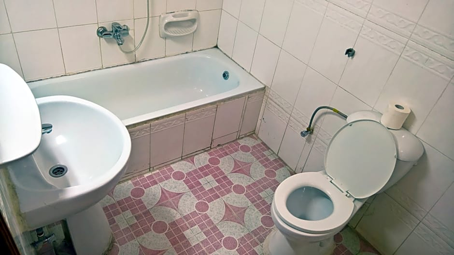 Bathroom 4, Hotel Pour Vous, Kinshasa
