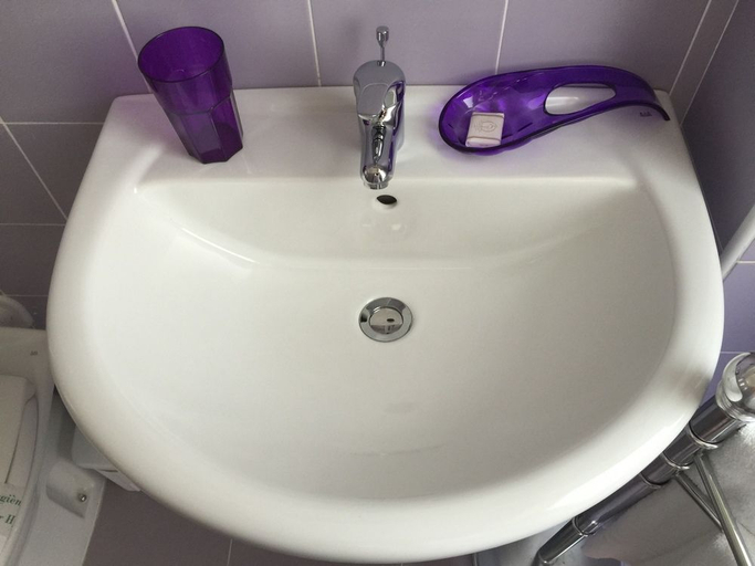 Bathroom, Chrismare, Messina